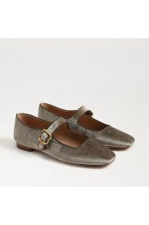 Michaela Mary Jane Flat